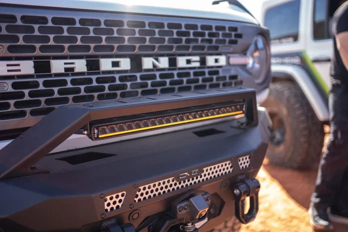 Close up of the grille of a Ford Bronco equipped with a light bar