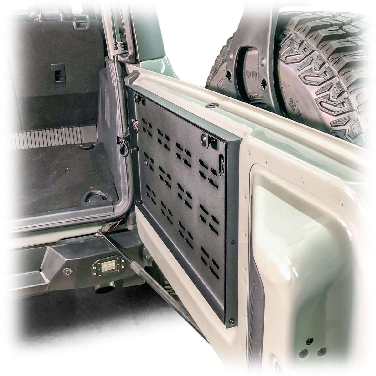 Fold-Out Trail Table for Ford Bronco - view 5