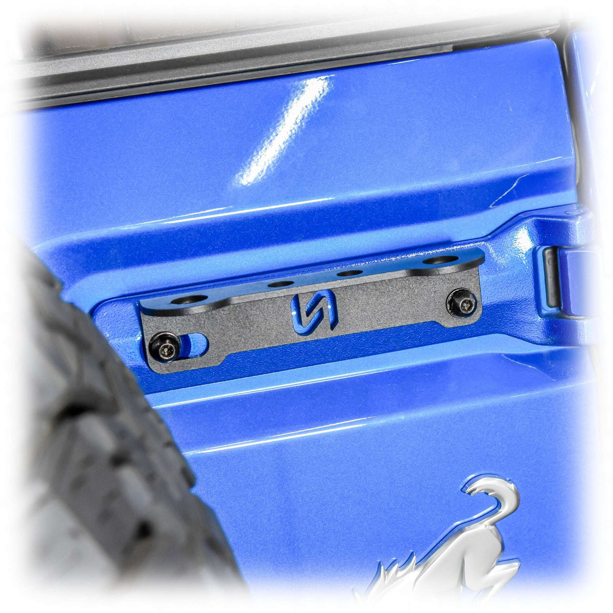 Tailgate Hinge Antenna and Whip Mount for Ford Bronco - view 3