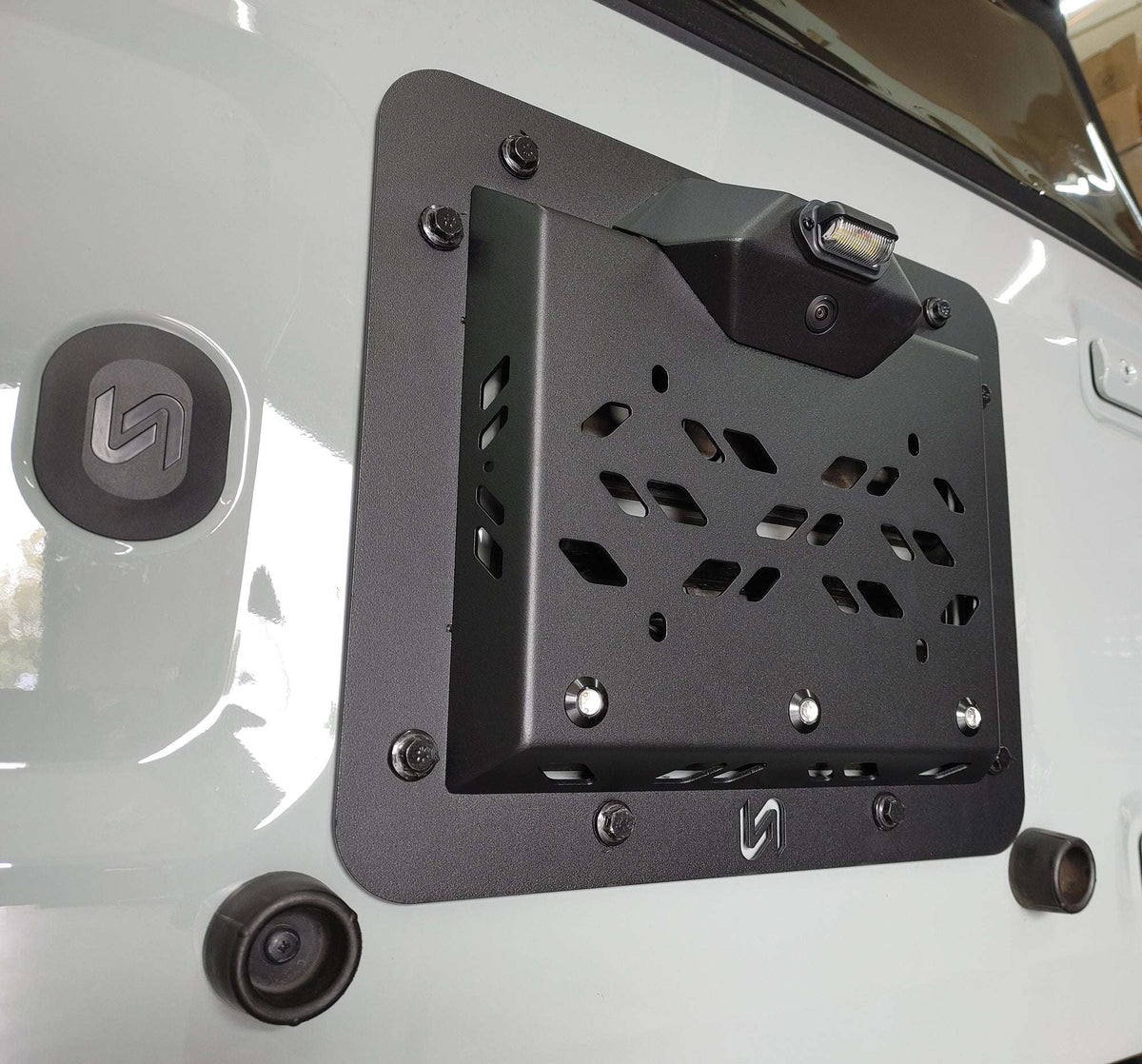 Tire Carrier Delete Kit for Ford Bronco - view 2