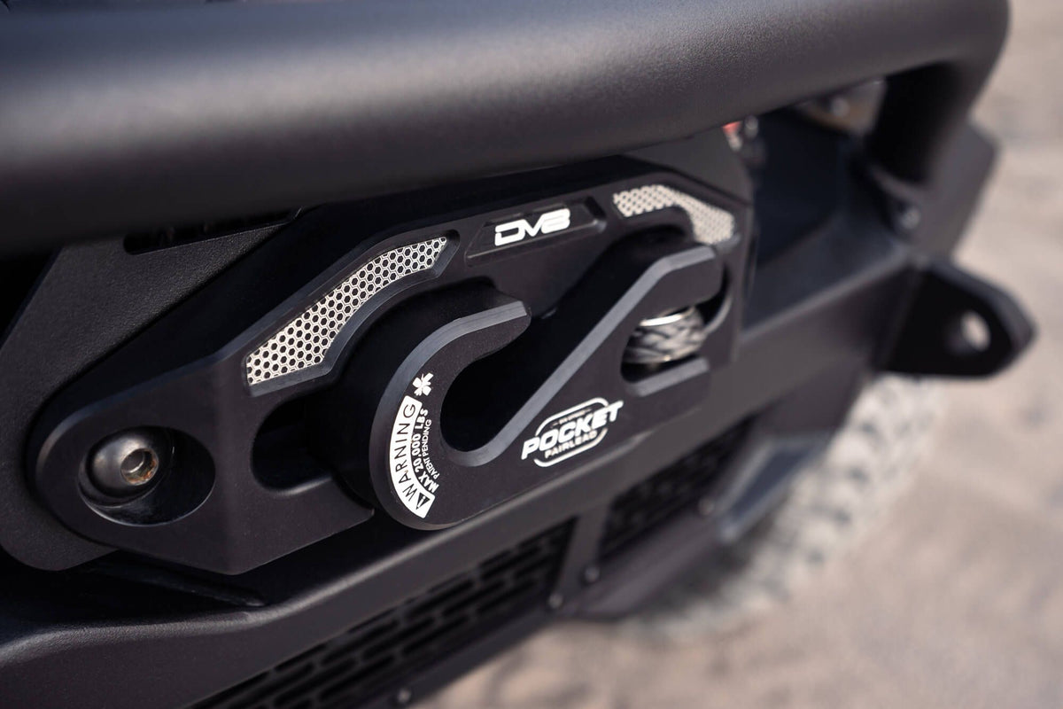 Fairlead equipped on the front bumper of a vehicle