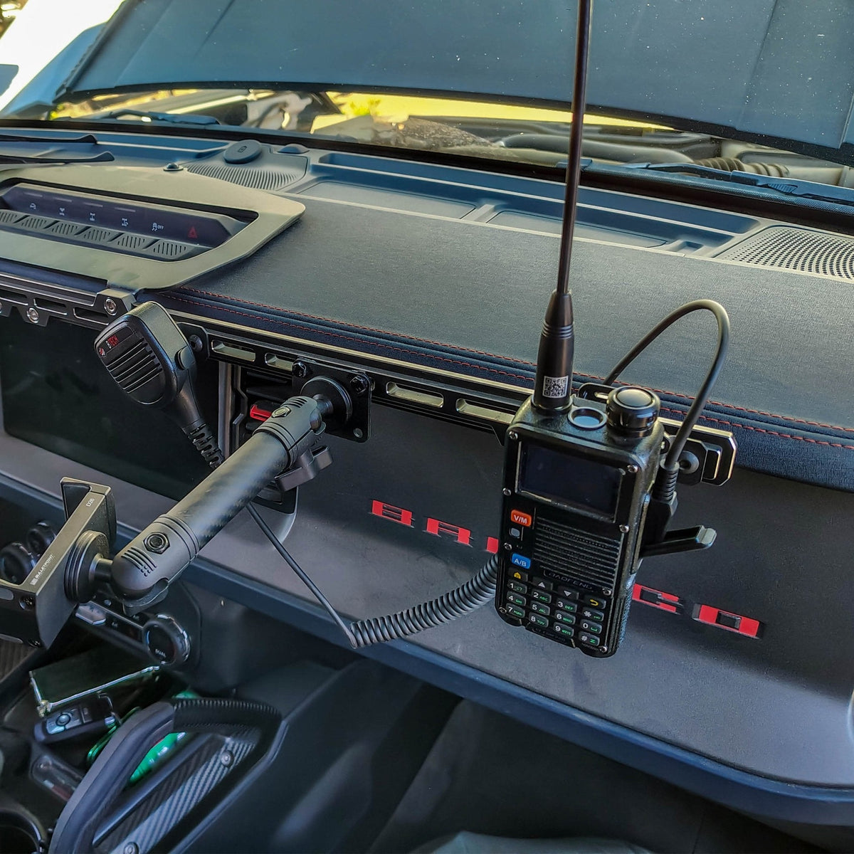 Radio Mount IA8-M1 Dash Rail for Ford Bronco - view 2