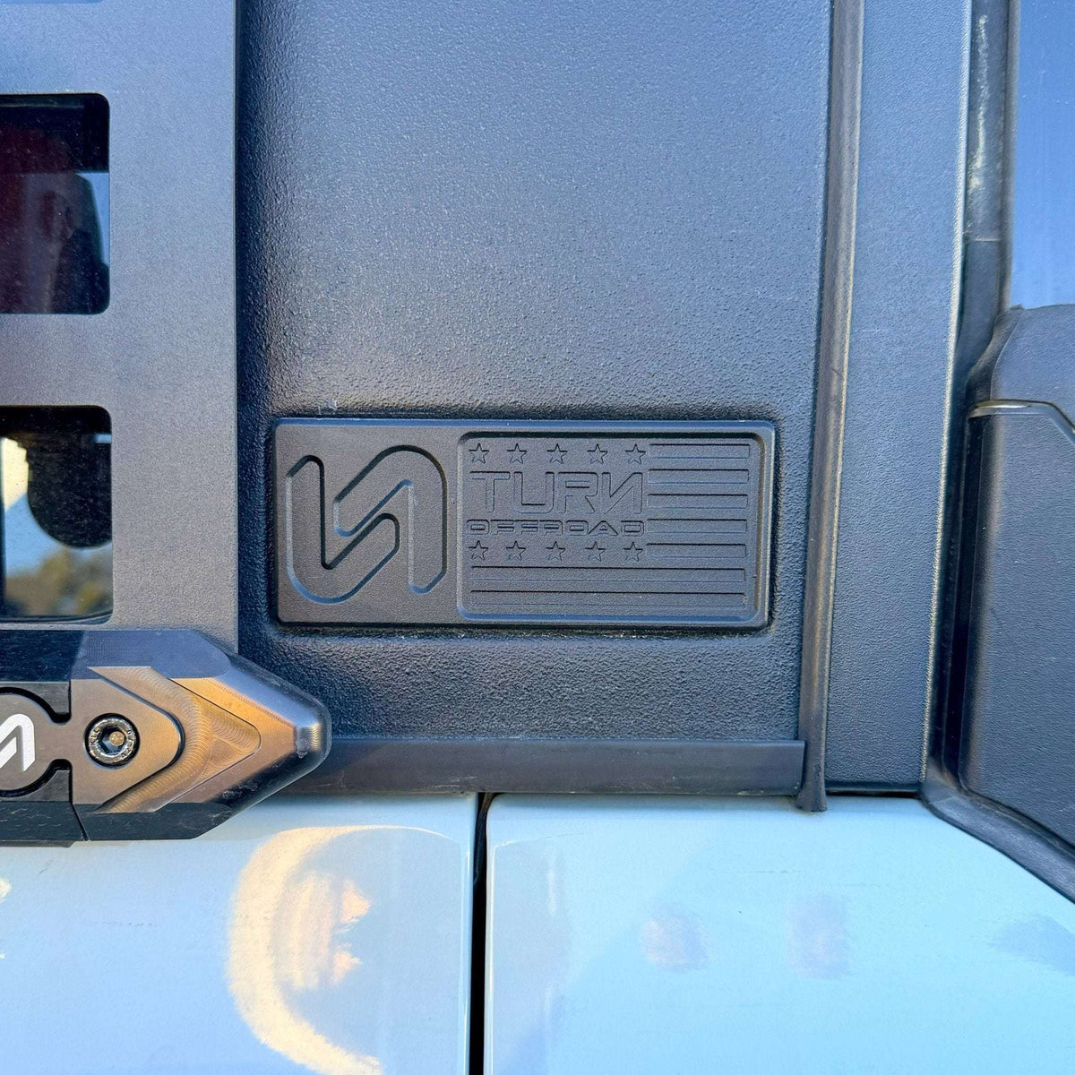 Ford Bronco TOR Flag Hardtop Badge - view 3